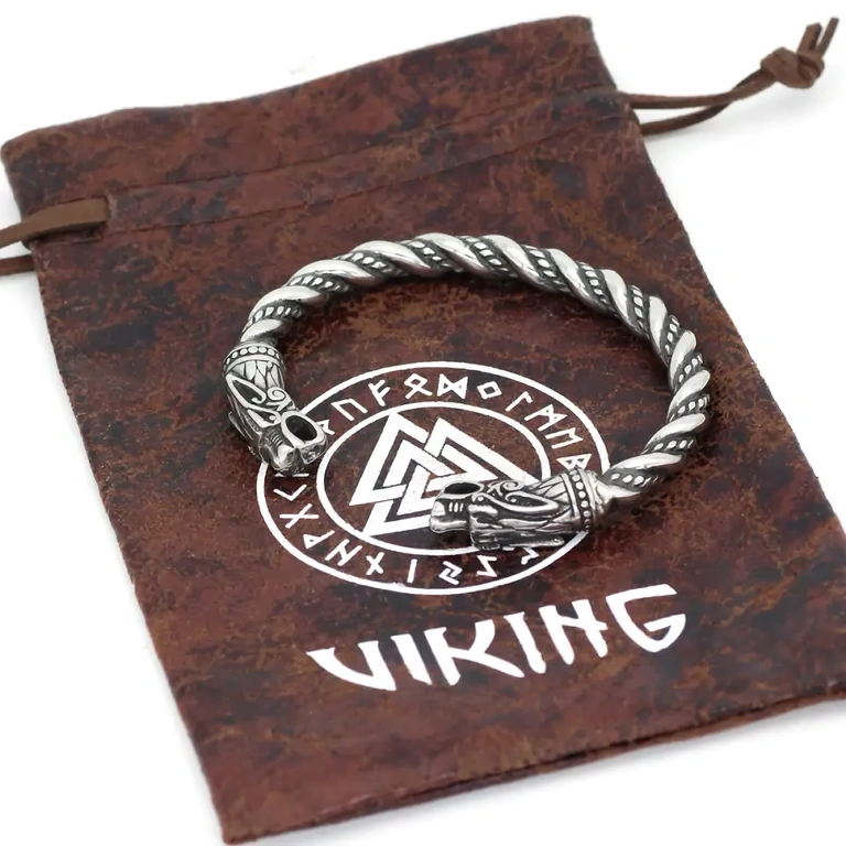 Heavy Viking design bracelet, suitable for Gothic or medieval look