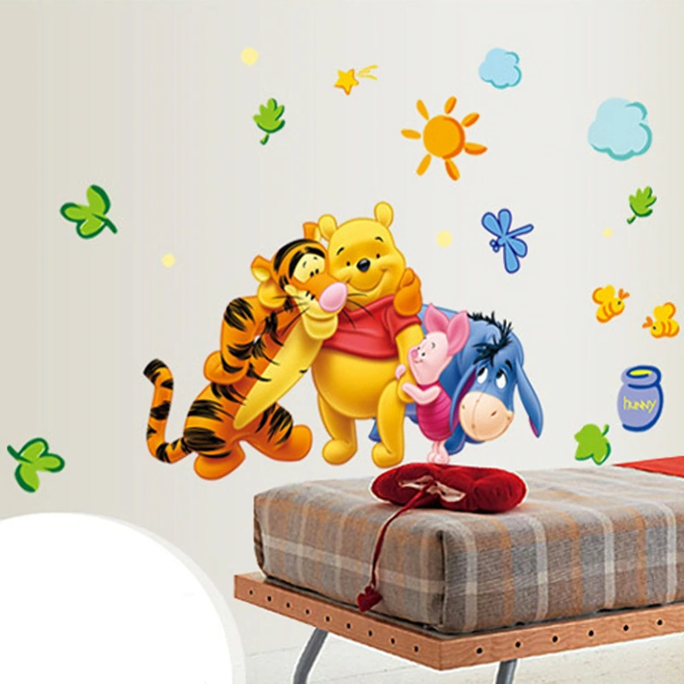 Decorative sticker with Winnie and his friend Piglet