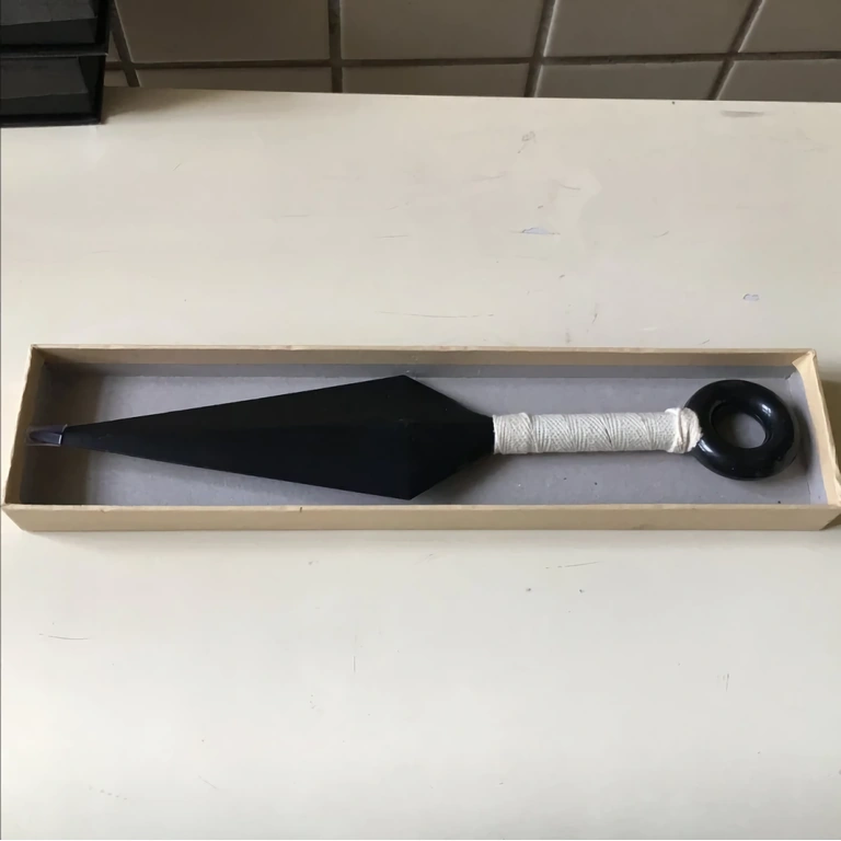 Ninja toy weapon with Naruto-inspired design