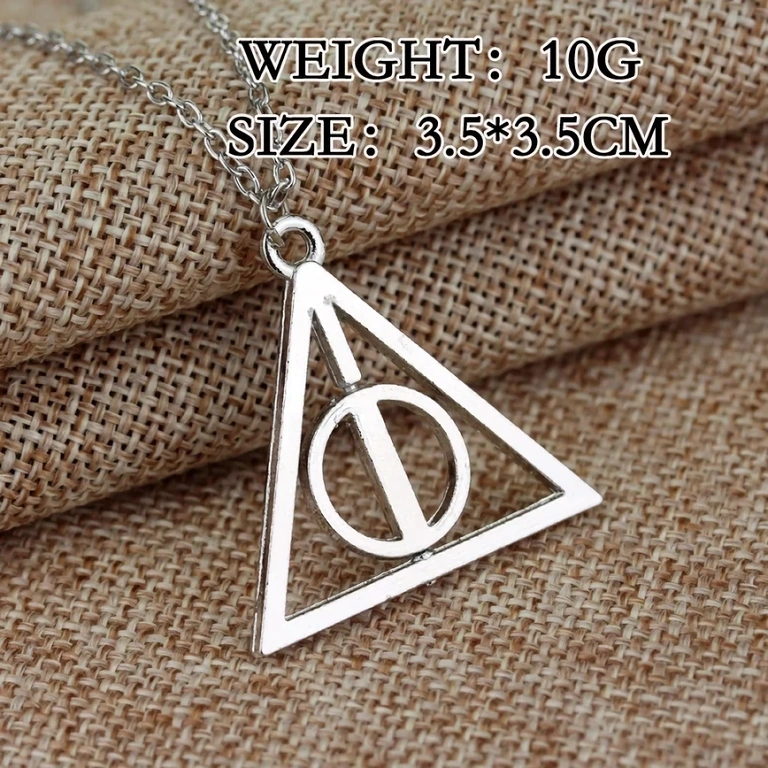 Triangular pendant inspired by fantasy movies