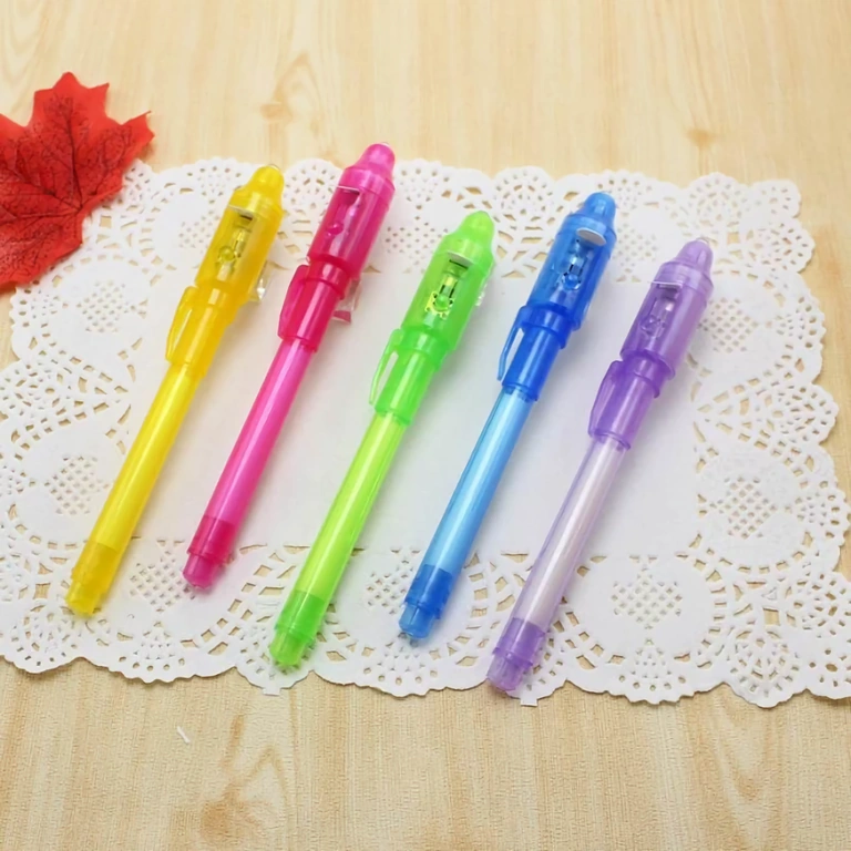 Fun pens with UV light for creative activities with children