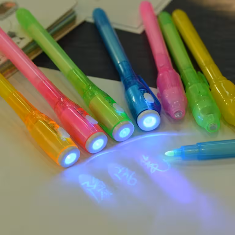 Set of 5 Invisible Ink Pens with UV Light – Secret Writing, Hidden Messages, Kids Games