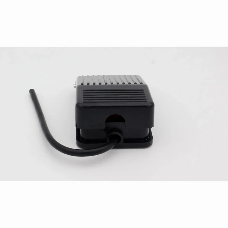 Foot pedal switch for turning electric tools on/off