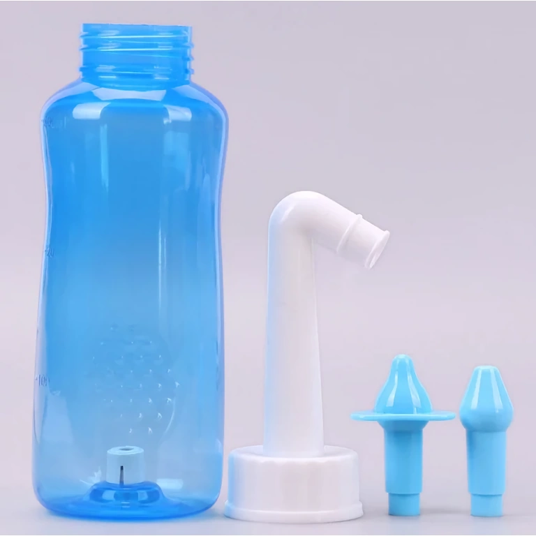 Nasal rinsing tool for easy breathing Facilitates clean breathing and reduces nasal congestion
