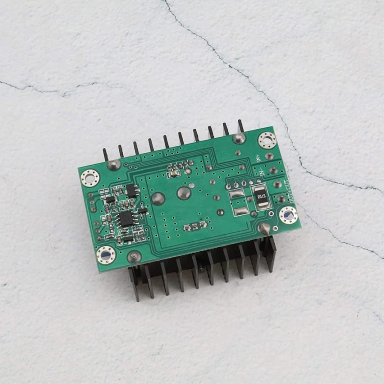 Step-down voltage regulator 5-40V Electronic voltage step-down module with adjustable output