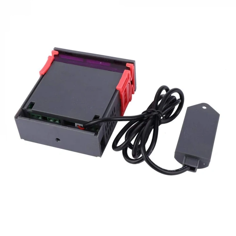 STC-3028 digital control panel Digital panel controller with included sensor STC-3028