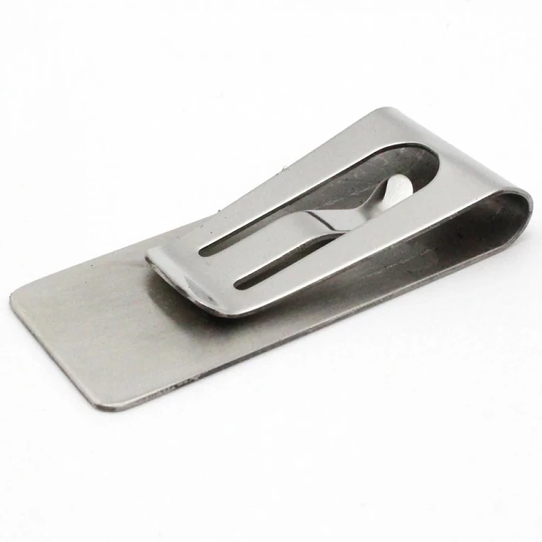 Compact metal clip for keeping cards secure
