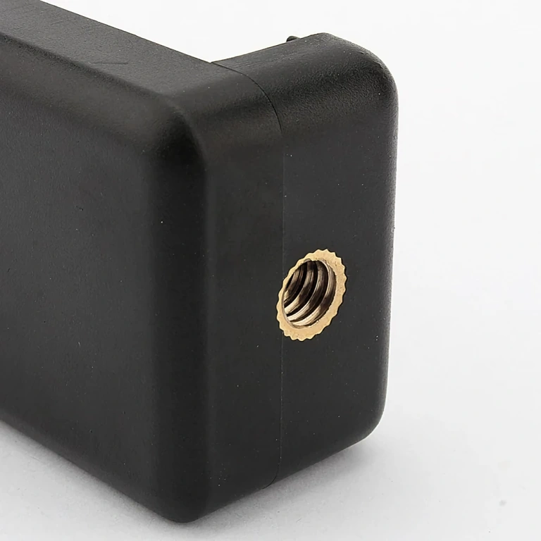 Tripod adapter for mobile phones Adapter compatible with all smartphones for tripod mounting