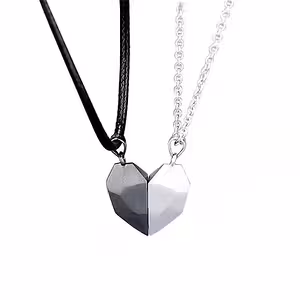 Magnetic BFF Couple Necklaces – Heart Pendant with Magnet, Gift for Partner