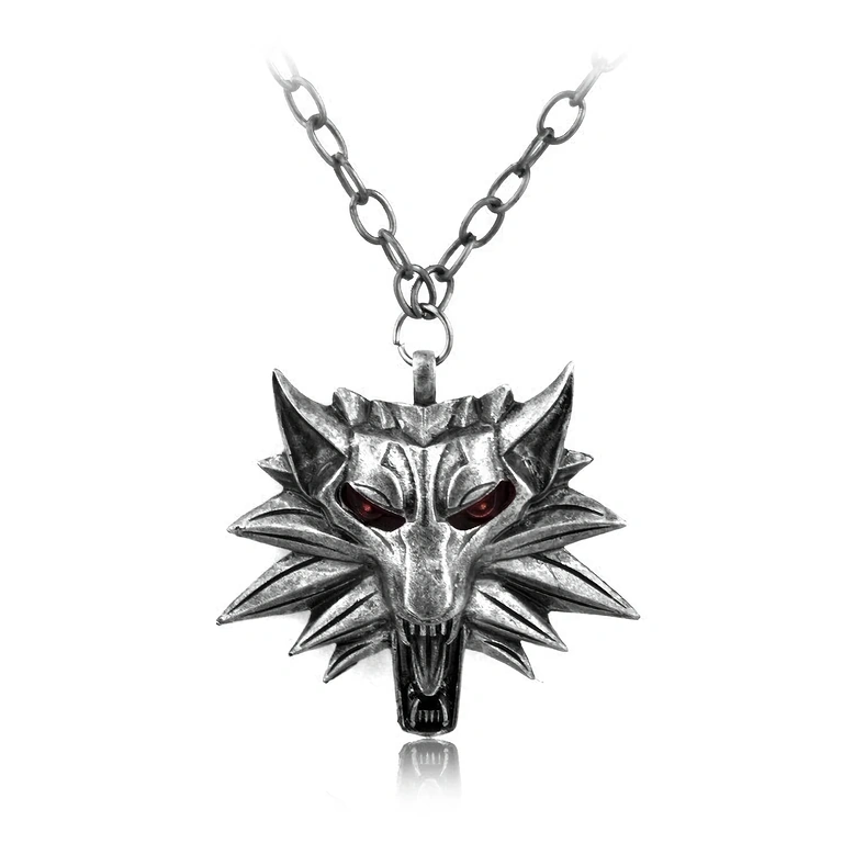 Decorative chain with wolf head and red eyes, inspired by The Witcher