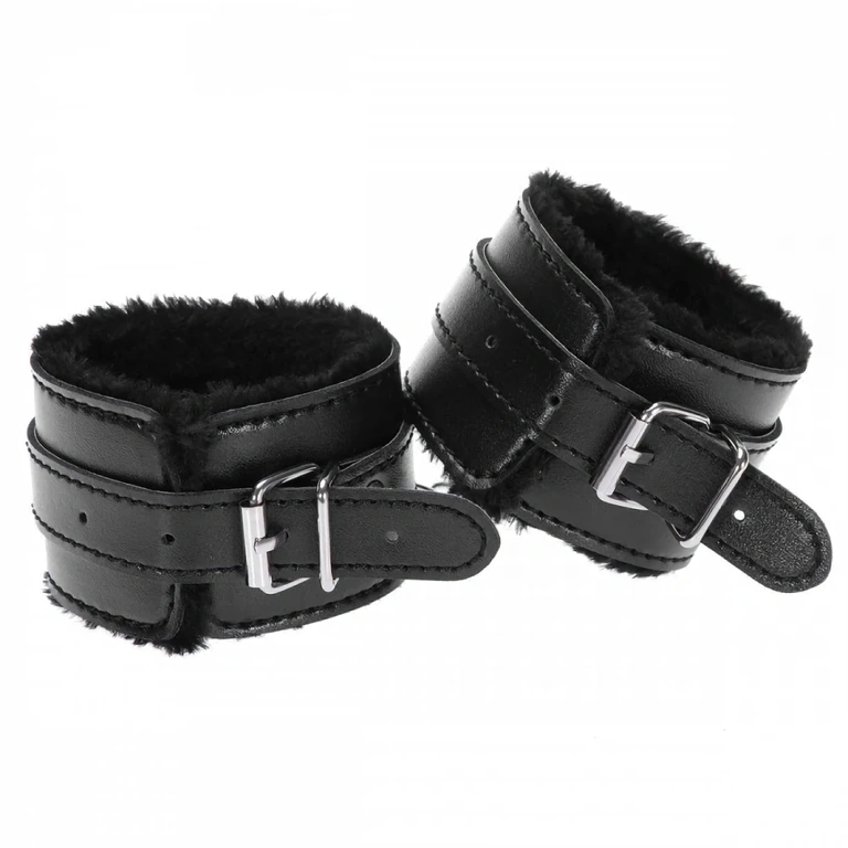 Comfortable, hypoallergenic handcuffs suitable for beginners