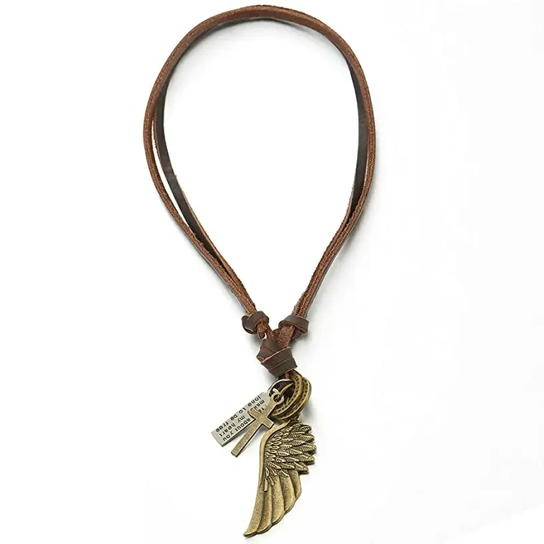 Men’s chain with tribal design, metal pendant