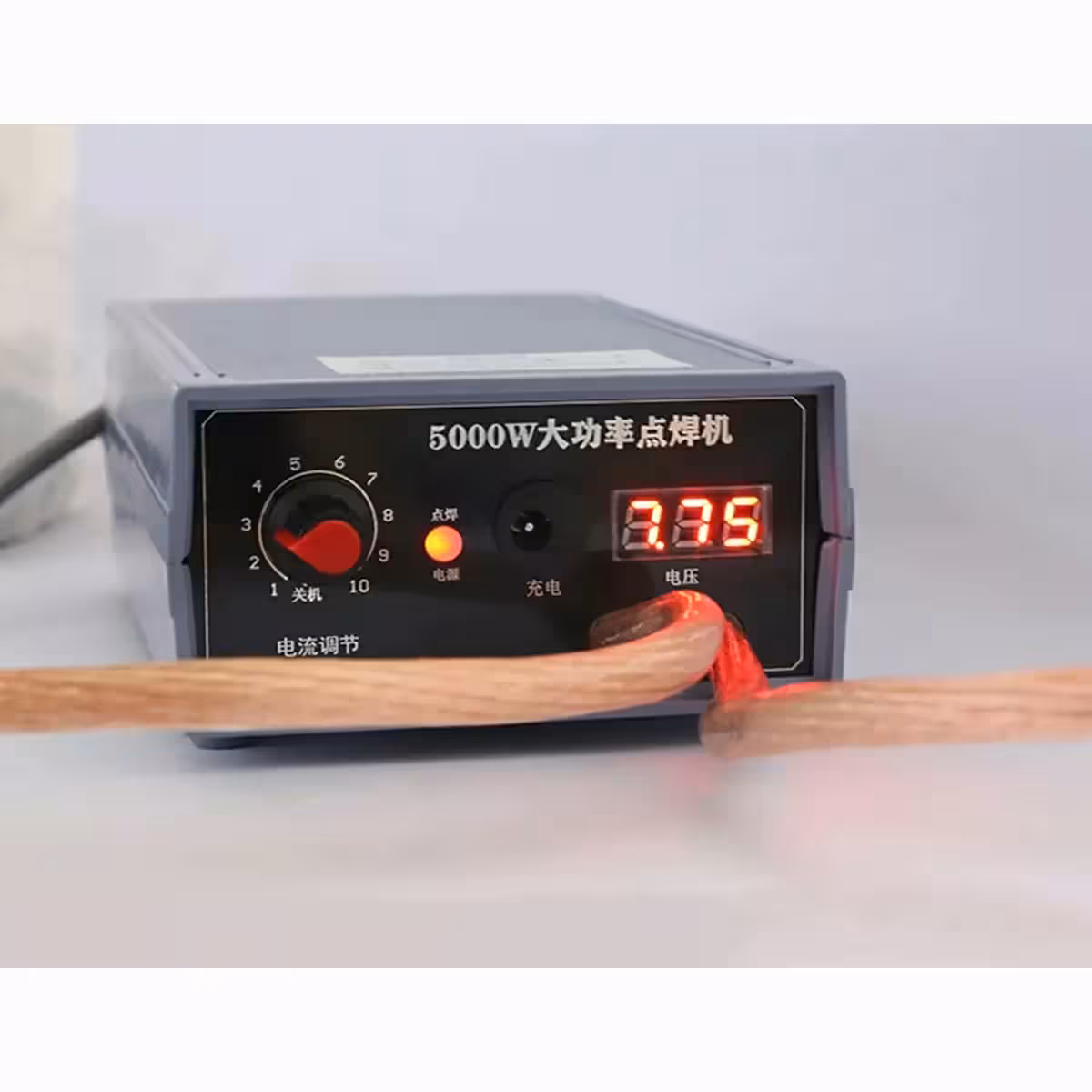 Spot welding device for DIY projects with 18650 cells