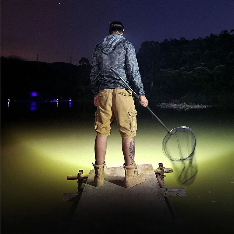 LED headlamp with rechargeable battery, waterproof Waterproof LED headlamp, ideal for fishing