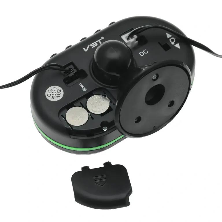 Digital voltmeter with temperature sensor for car