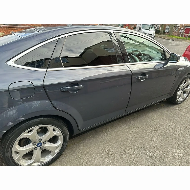 Rubber strip for protecting car side doors