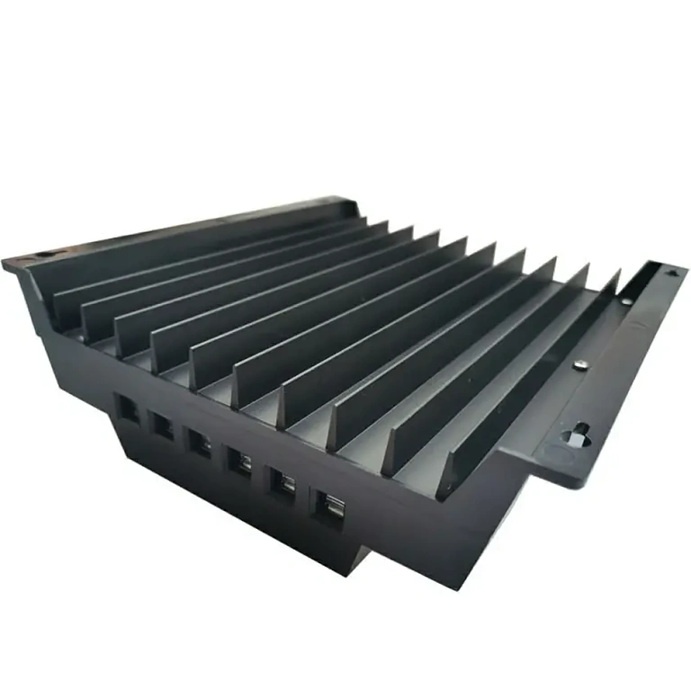 MPPT solar regulator with 99.5% efficiency Advanced controller with optimal energy harvesting efficiency