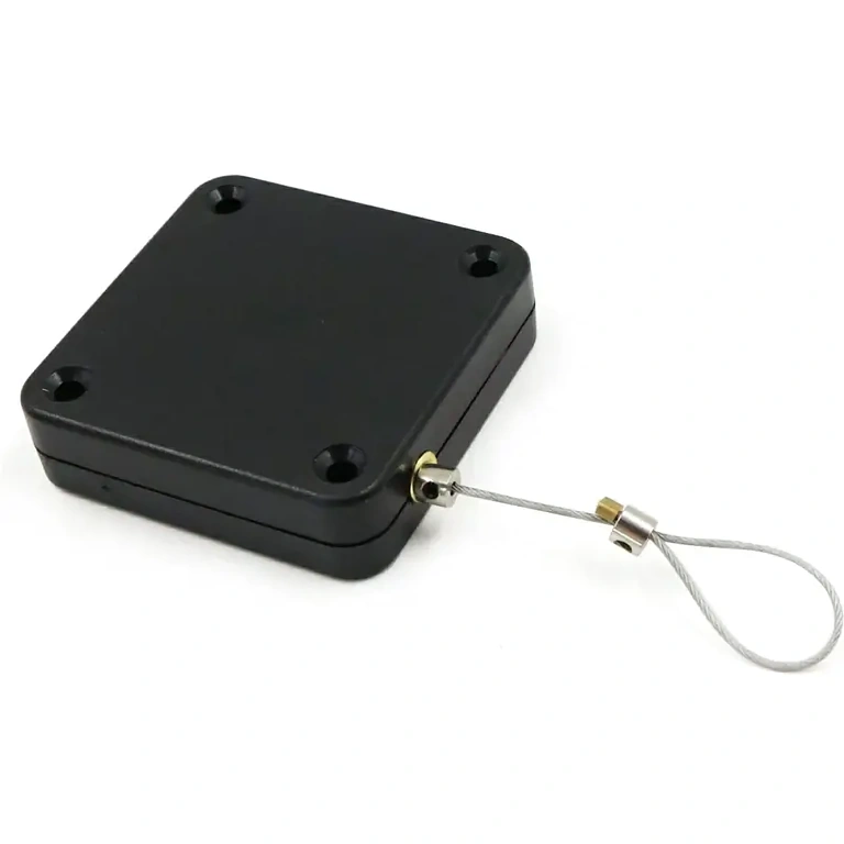 Automatic door closing solution for kitchen and bathroom doors