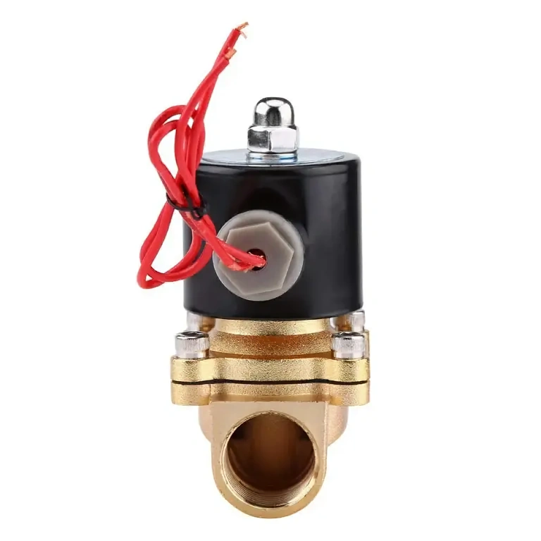 Normally closed electromagnetic valve suitable for flow control