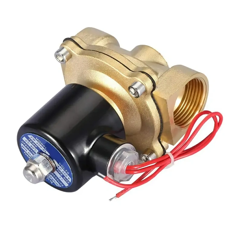 Normally closed solenoid valve, opens when powered with 220V