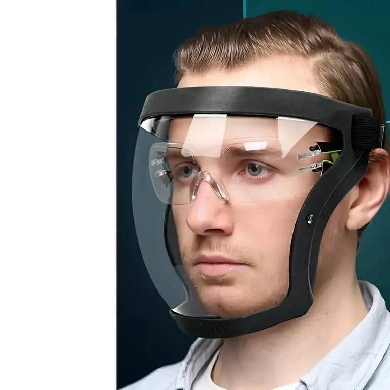 Face mask with ergonomic design for prolonged use