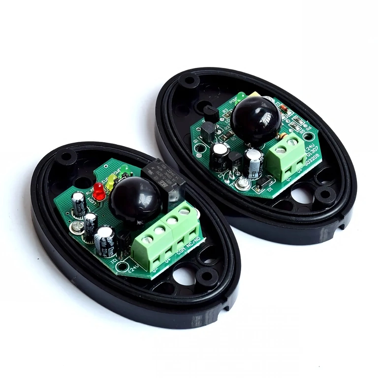 Complete kit for gate automation with infrared photocells