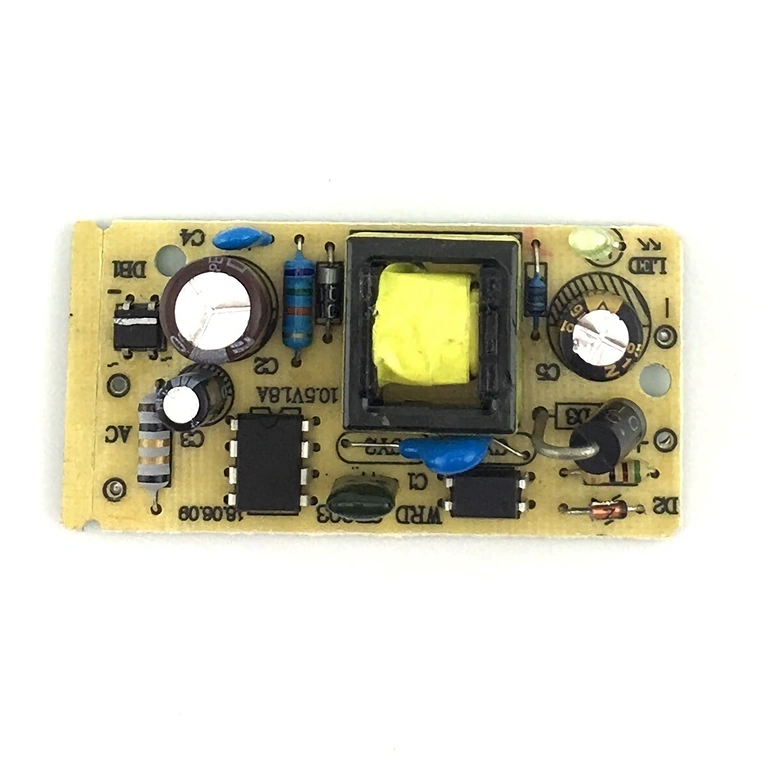Image of 5V 2A power adapter – front view
