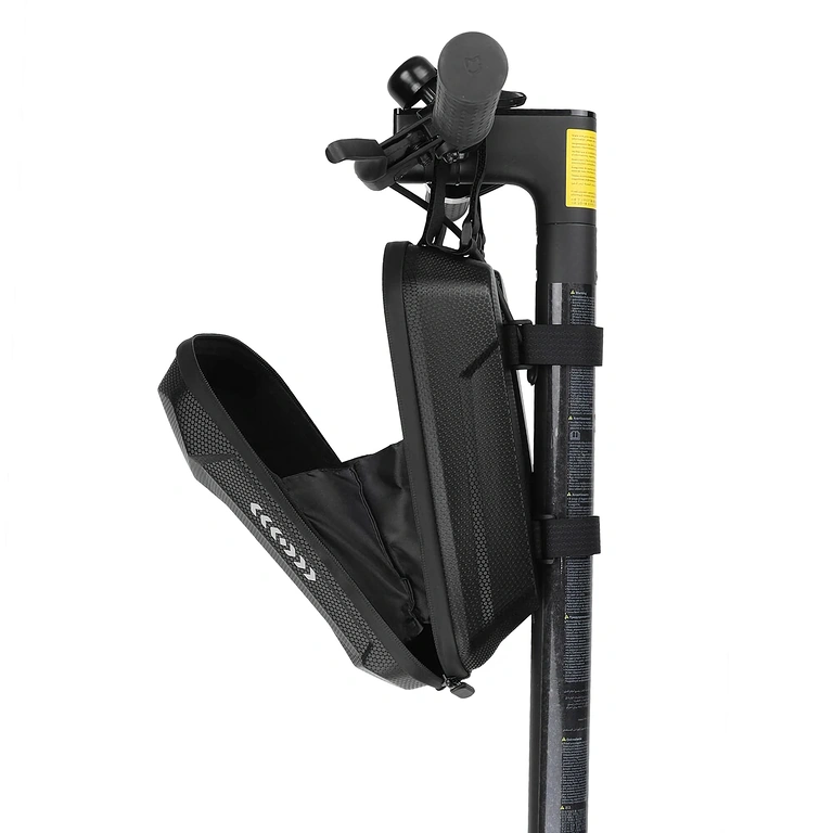 Durable and Resistant Scooter Bag Scooter bag made from durable and resistant materials