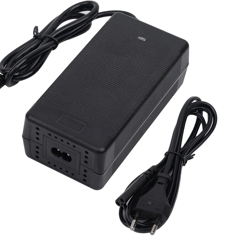 High-performance charger for scooters and electric bikes 36V–42V, 3A current, with integrated protections