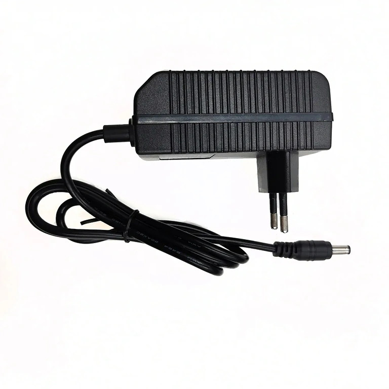 16.8V 2A Li-Ion charger – side view, portable and easy to use for 14.4V batteries with BMS 4S