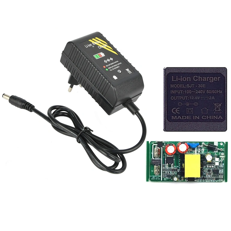 Internal board of 12.6V Li-Ion charger – components and circuits for charging 10.8V batteries with BMS 3S