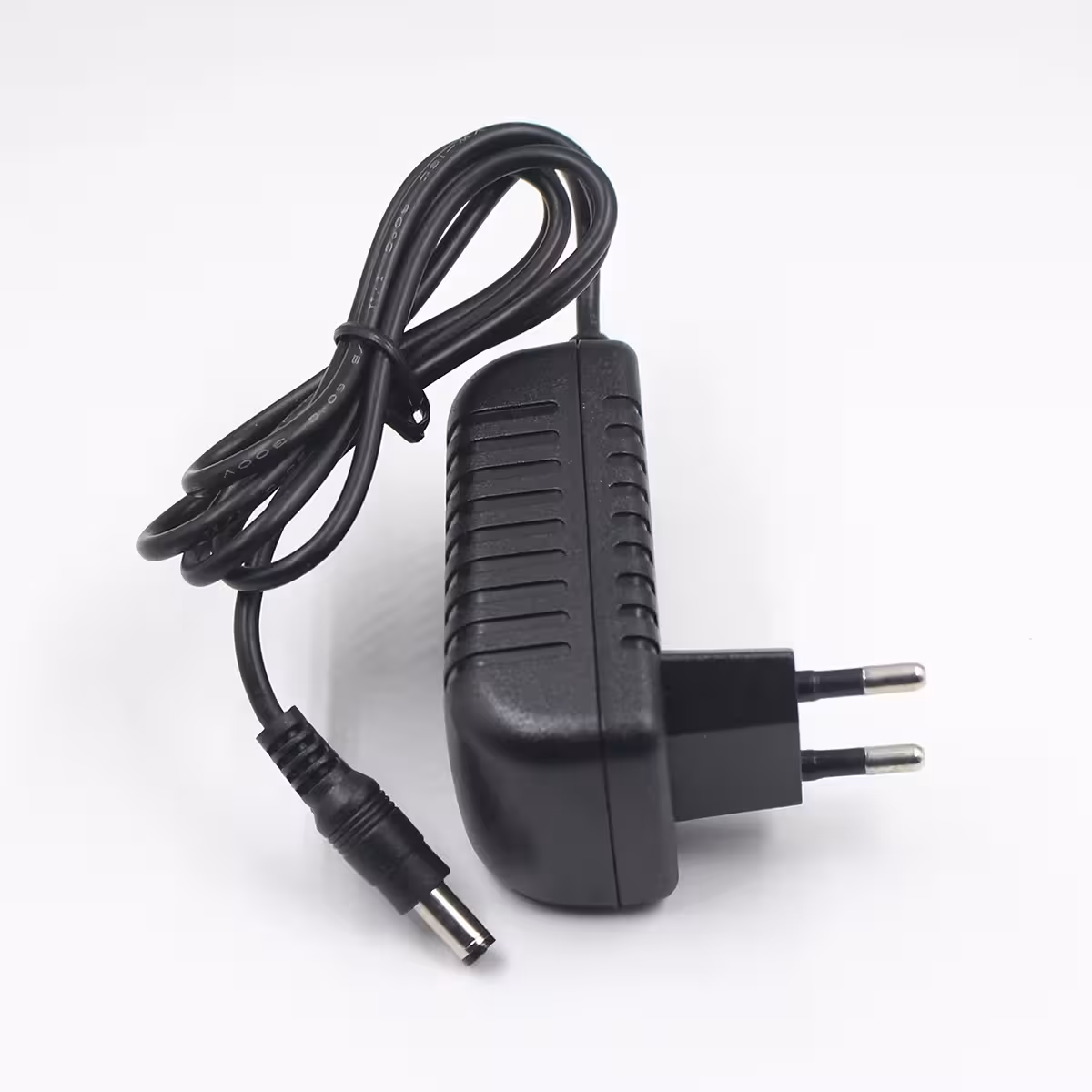 Smart charger for 12V lithium-iron-phosphate batteries, constant current and voltage